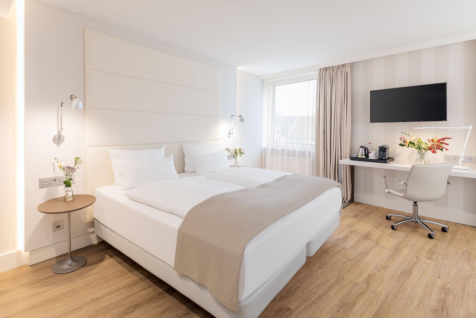 Hotel Nh 4*